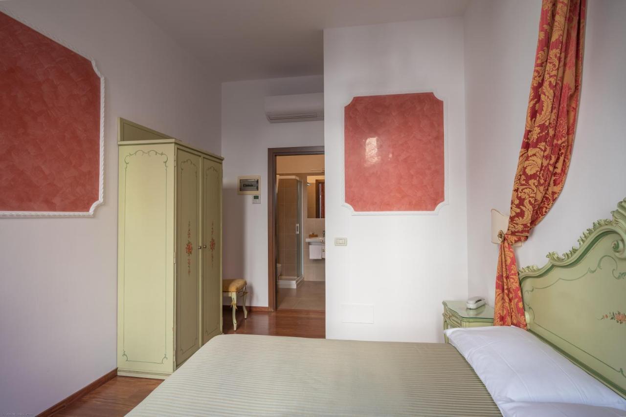 Hotel Al Sotoportego Venetië Buitenkant foto