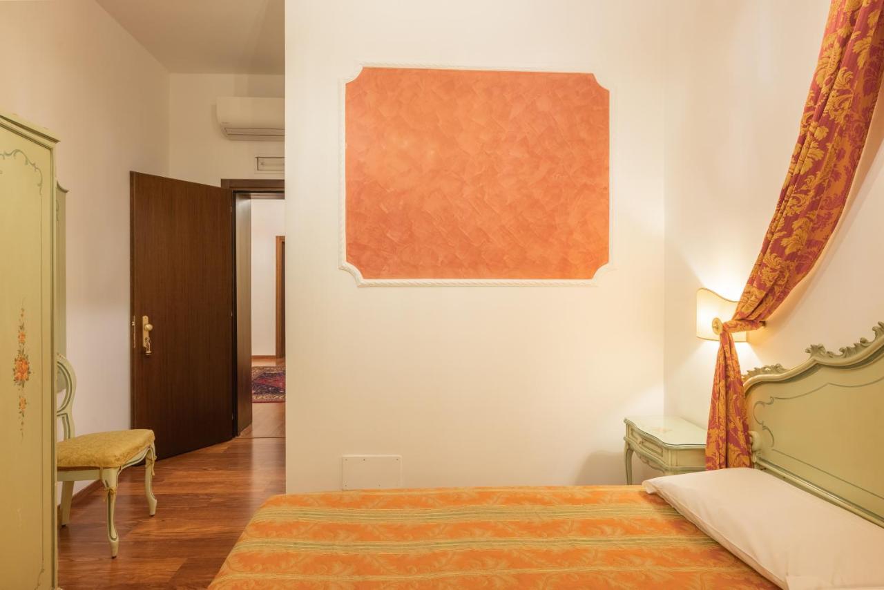 Hotel Al Sotoportego Venetië Buitenkant foto