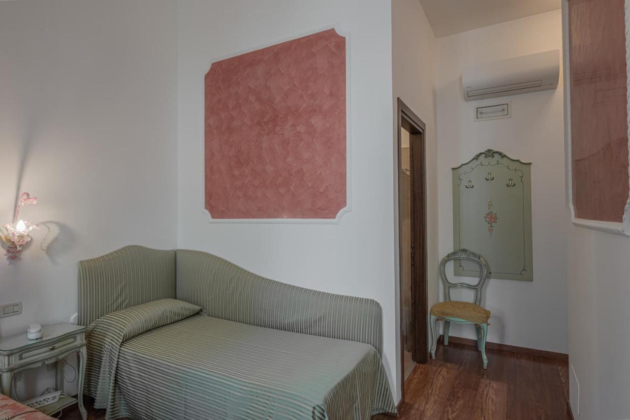 Hotel Al Sotoportego Venetië Buitenkant foto